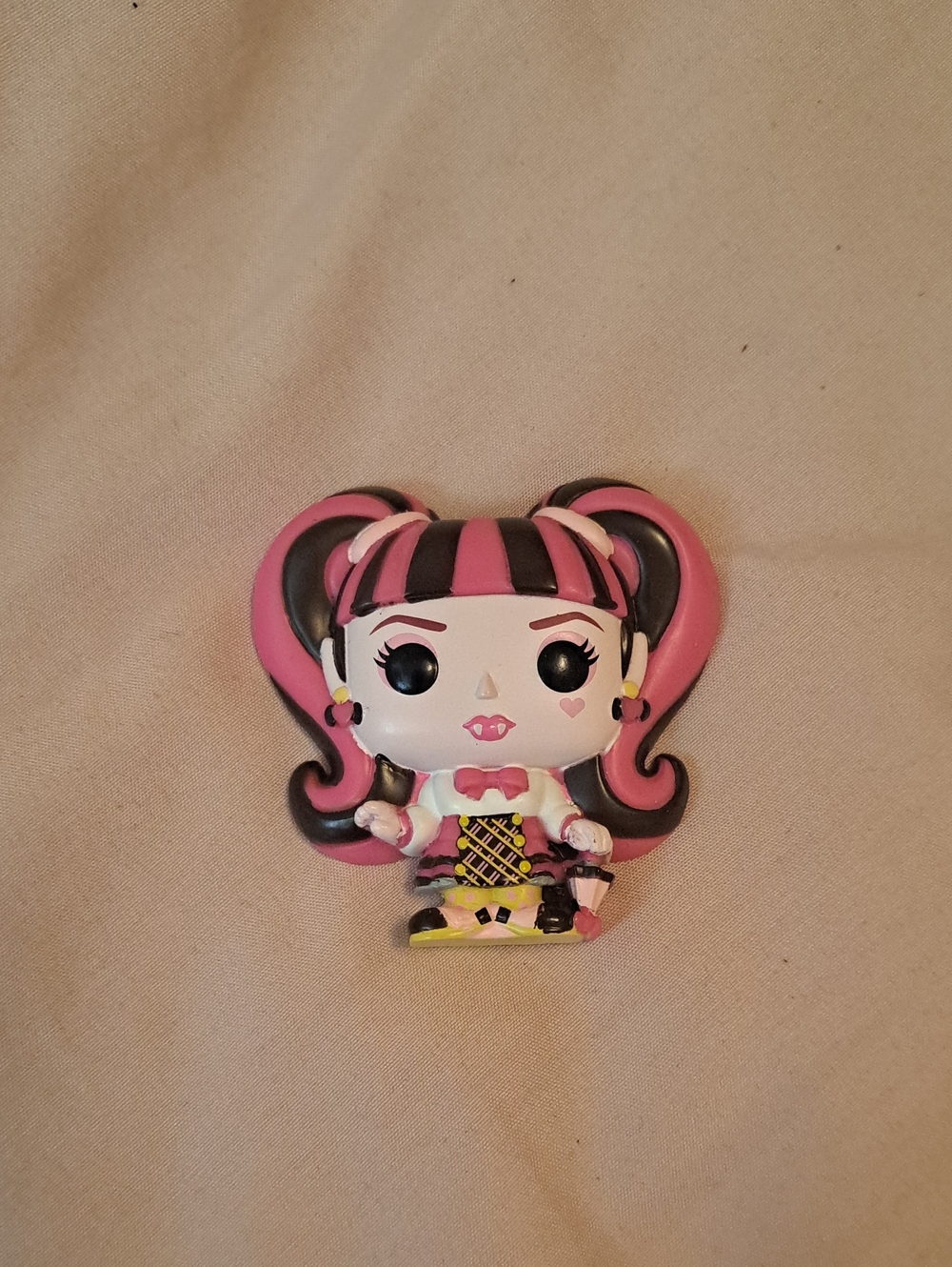 Funko Monster High Draculara Pin